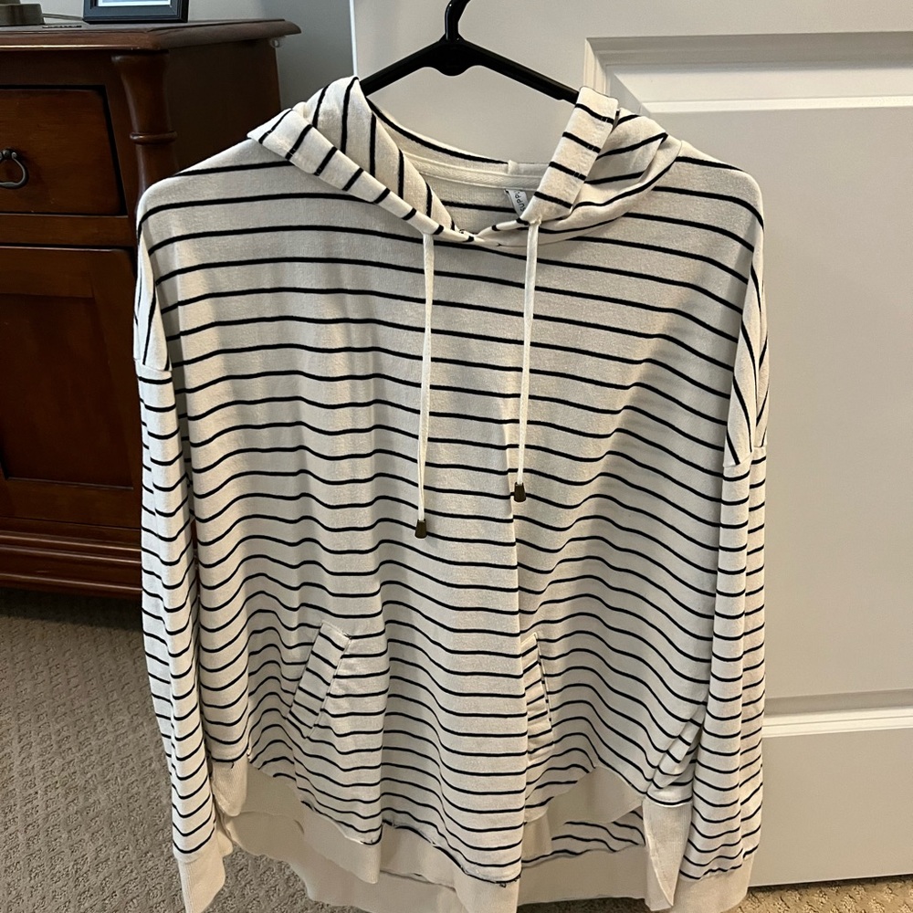 Z Supply hoodie
